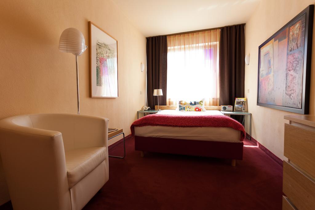 City Hotel ドルトムント エクステリア 写真